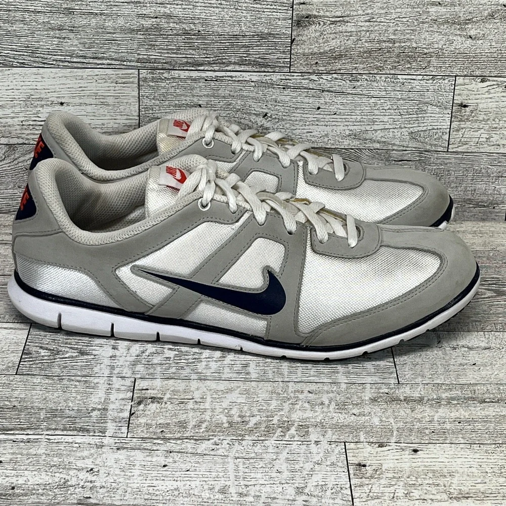 Nike Oceania NM Blue White Gray Running Shoes 443937-101‎ Women Size 8